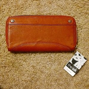 The Sak Tahoe Leather Wallet in Cognac
